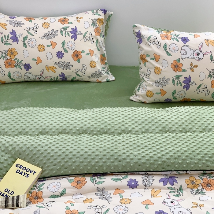 91家纺网 家纺一手货源 找家纺 （总）星期八 2022新款复古碎花豆豆被