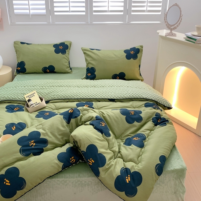 91家纺网 家纺一手货源 找家纺 星期八 2022新款复古碎花豆豆被 玛奇朵绿