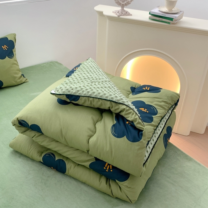 91家纺网 家纺一手货源 找家纺 星期八 2022新款复古碎花豆豆被 玛奇朵绿