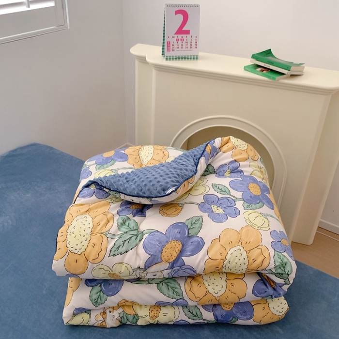 91家纺网 家纺一手货源 找家纺 星期八 2022新款复古碎花豆豆被 莫奈