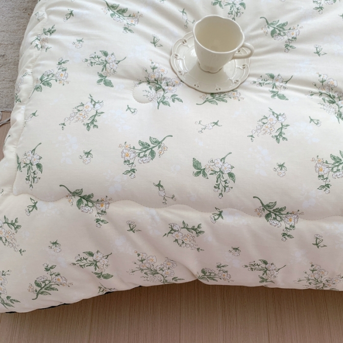 91家纺网 家纺一手货源 找家纺 星期八 2022新款复古碎花豆豆被 栀子花开