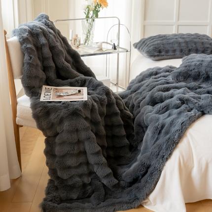91家纺网 家纺一手货源 找家纺 宜代光年 2023新款兔绒云芙绒毯+抱枕 科伦娜-灰