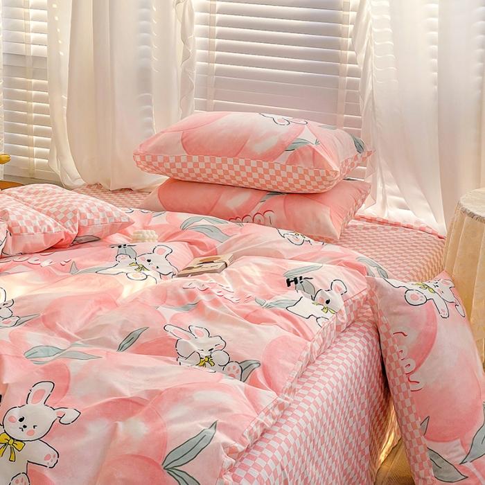 91家纺网 家纺一手货源 找家纺 梦家居 2023春季新品小清新系列全棉单被套 蜜桃兔