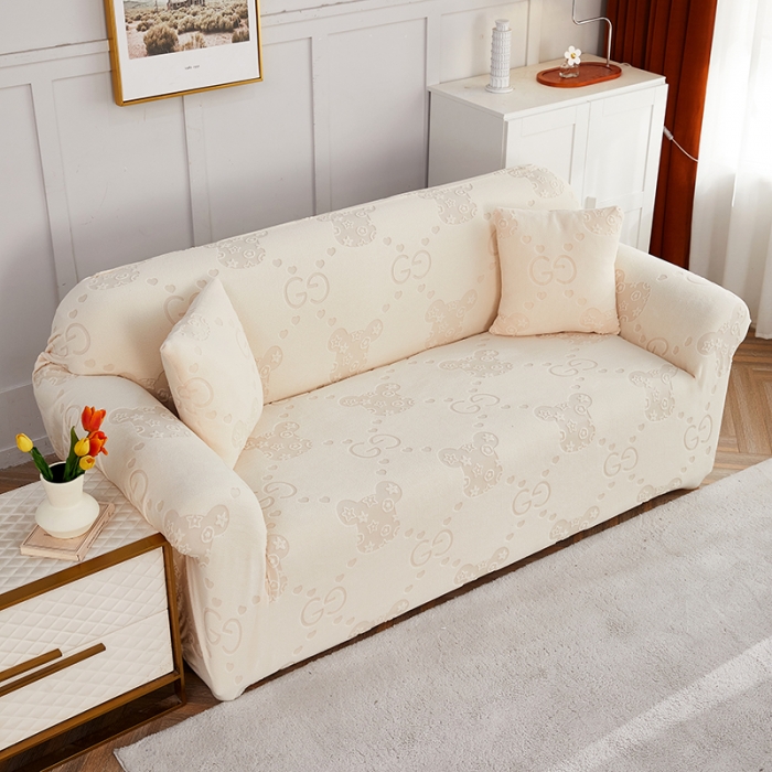 91家纺网 家纺一手货源 找家纺 逐日沙发套 2023新款提花绒直排沙发套 酷熊-米黄