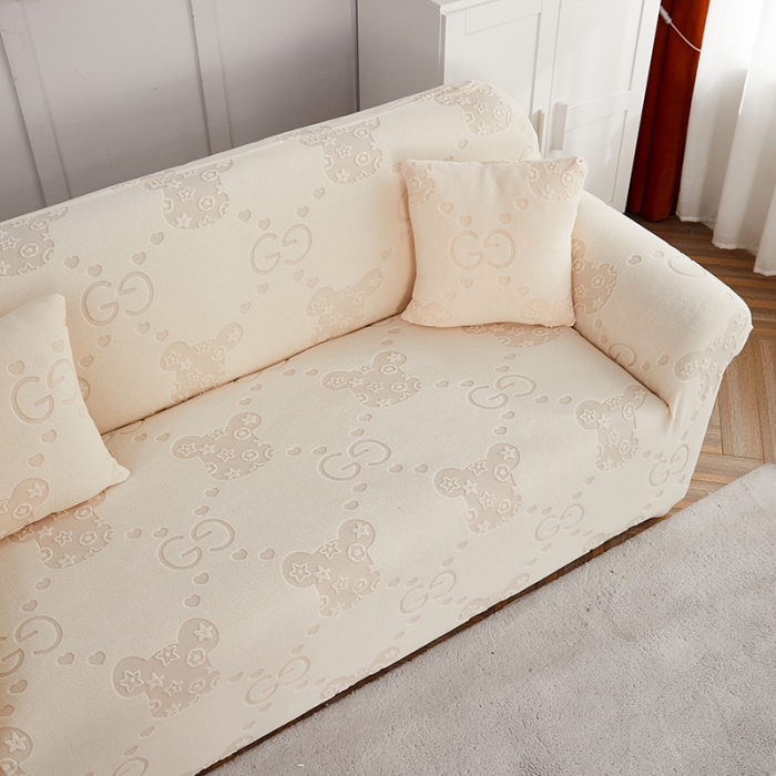 91家纺网 家纺一手货源 找家纺 逐日沙发套 2023新款提花绒直排沙发套 酷熊-米黄