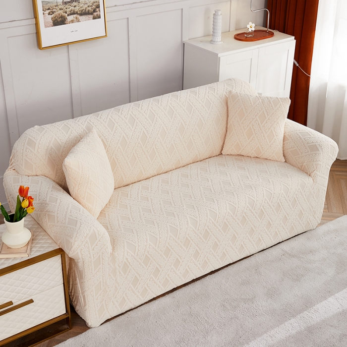 91家纺网 家纺一手货源 找家纺 逐日沙发套 2023新款提花绒直排沙发套 滕条-米黄