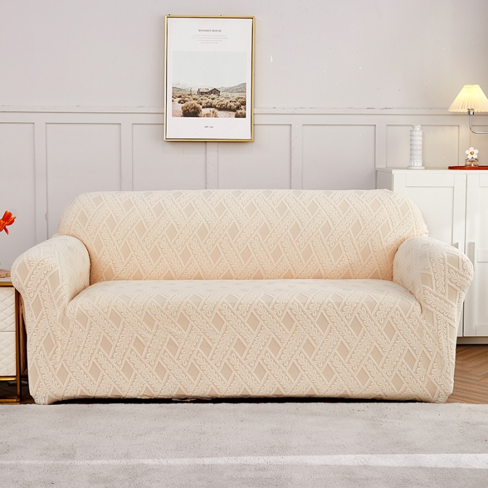 91家纺网 家纺一手货源 找家纺 逐日沙发套 2023新款提花绒直排沙发套 滕条-米黄