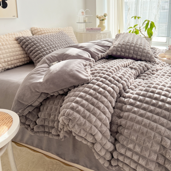 91家纺网 家纺一手货源 找家纺 总酒店酒店2023新款时尚立体花双拼兔绒牛奶绒四件套