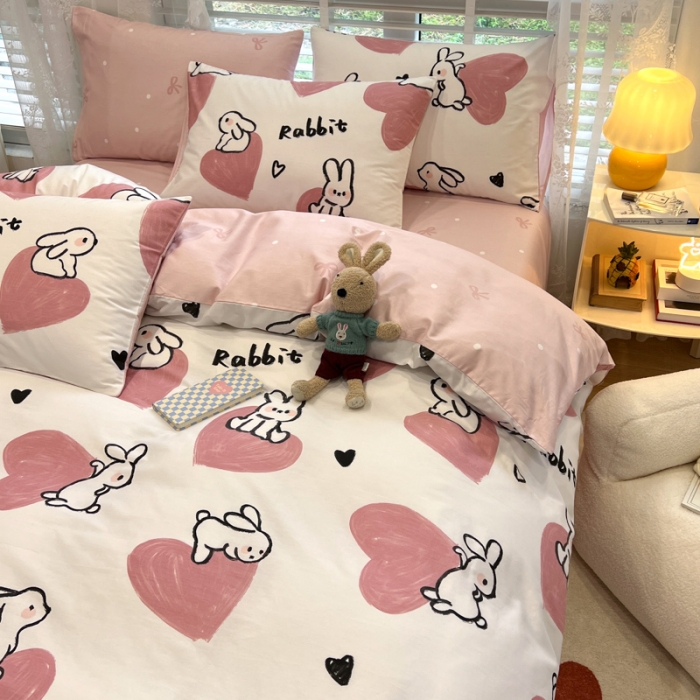 91家纺网 家纺一手货源 找家纺 晨希2023年新款全棉卡通印花简约款多规格四件套  爱心兔