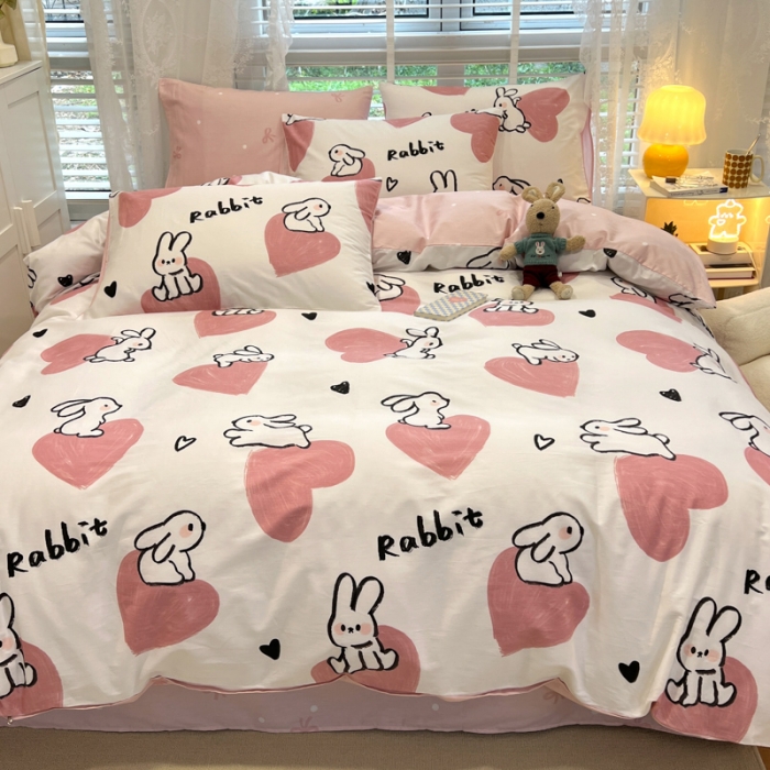 91家纺网 家纺一手货源 找家纺 晨希2023年新款全棉卡通印花简约款多规格四件套  爱心兔