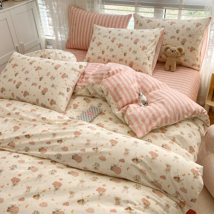 91家纺网 家纺一手货源 找家纺 晨希2023年新款全棉卡通印花简约款多规格四件套  彩虹猴