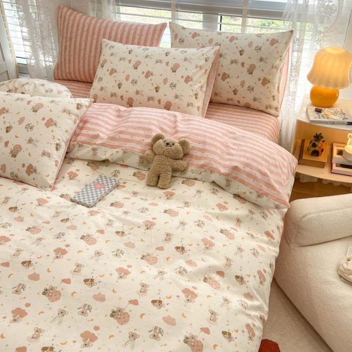 91家纺网 家纺一手货源 找家纺 晨希2023年新款全棉卡通印花简约款多规格四件套  彩虹猴