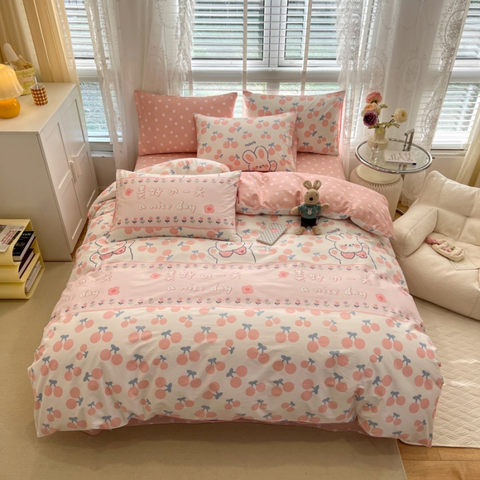 91家纺网 家纺一手货源 找家纺 晨希2023年新款全棉卡通印花简约款多规格四件套  活力兔