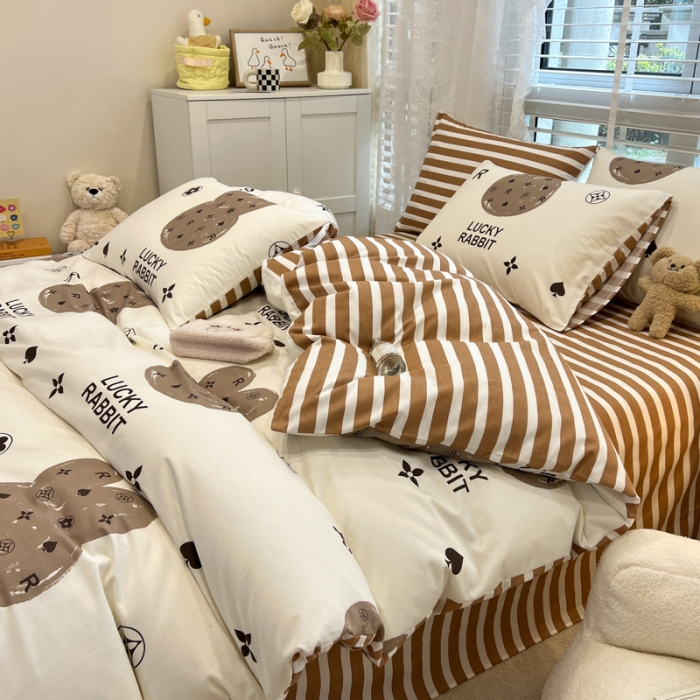 91家纺网 家纺一手货源 找家纺 晨希2023年新款全棉卡通印花简约款多规格四件套  禾果