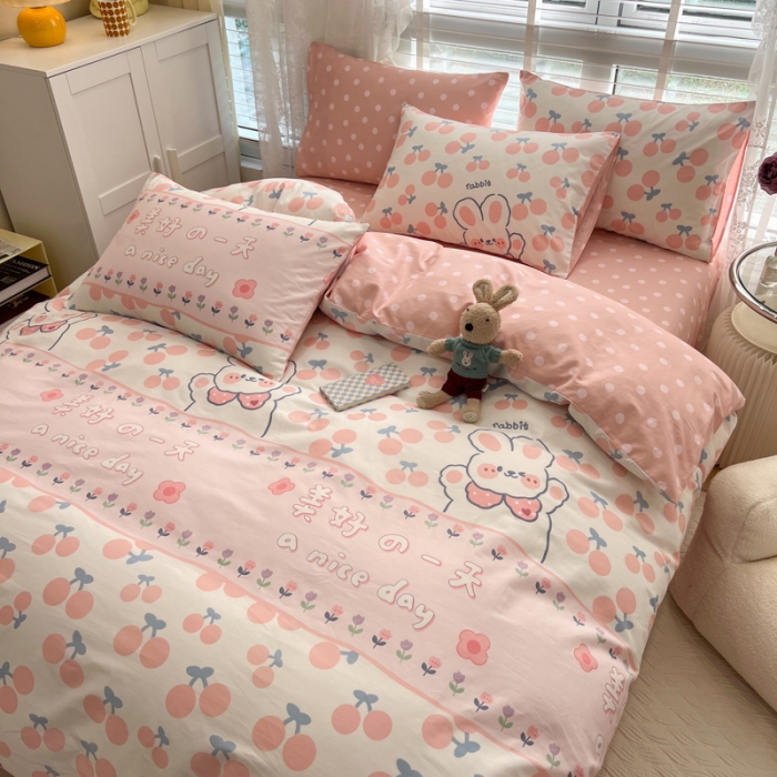 91家纺网 家纺一手货源 找家纺 晨希2023年新款全棉卡通印花简约款多规格四件套  活力兔