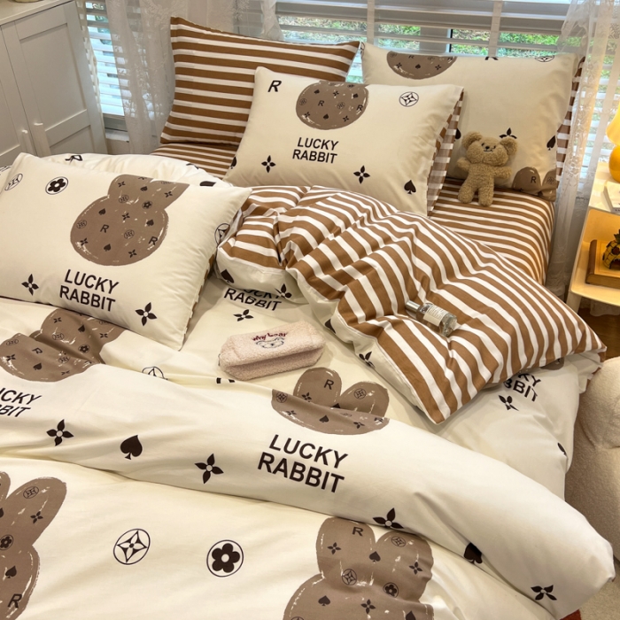 91家纺网 家纺一手货源 找家纺 晨希2023年新款全棉卡通印花简约款多规格四件套  禾果