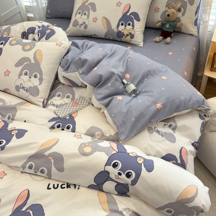 91家纺网 家纺一手货源 找家纺 晨希2023年新款全棉卡通印花简约款多规格四件套  开心兔