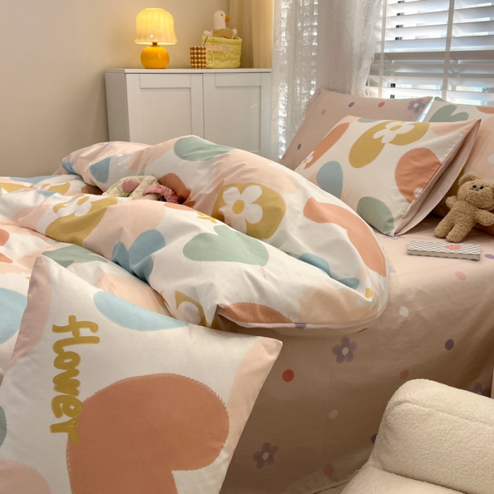 91家纺网 家纺一手货源 找家纺 晨希2023年新款全棉花卉印花简约款多规格四件套 爱心花海