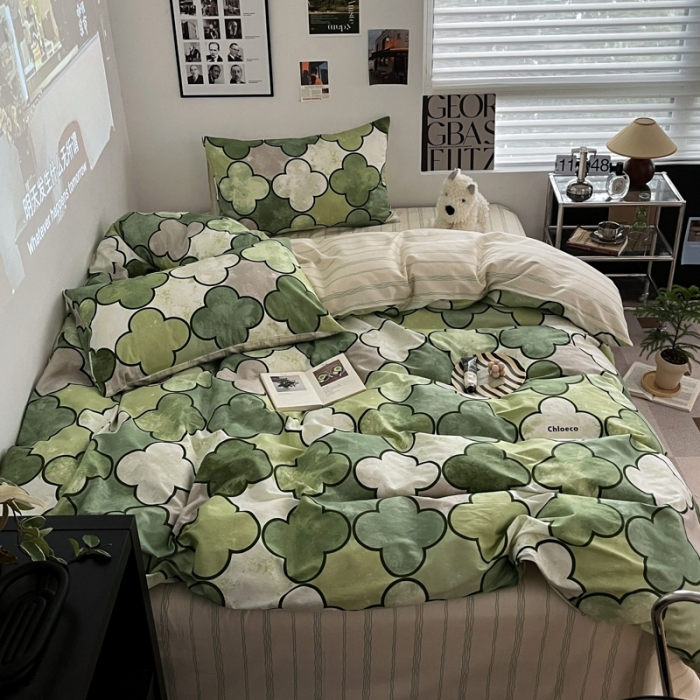 91家纺网 家纺一手货源 找家纺 金丝鸟家纺 2023新款全棉简约斜纹四件套 四叶草