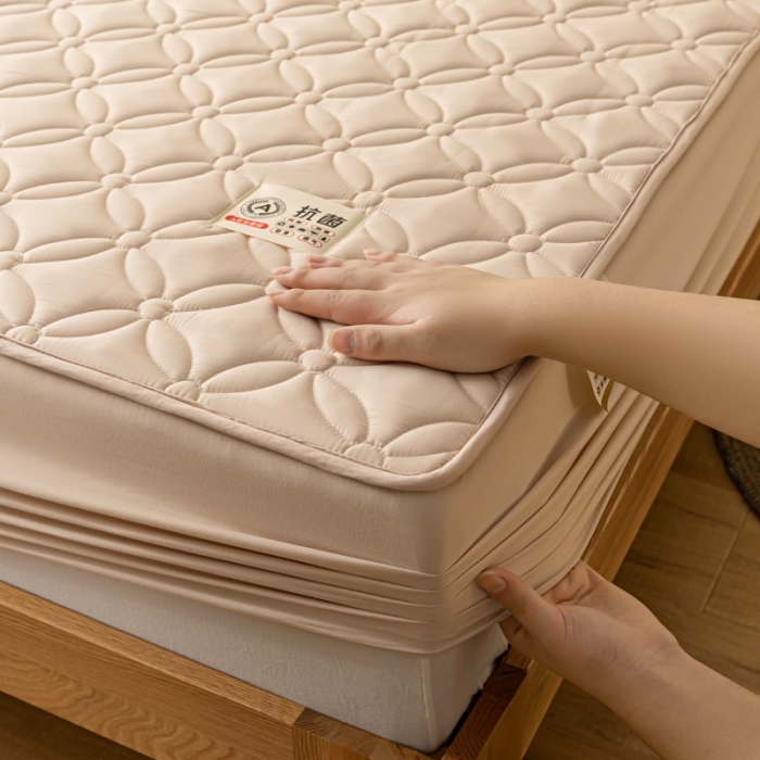 91家纺网 家纺一手货源 找家纺 芬晴 2023新款A类原棉夹棉抗菌床笠花语系列 花语-卡其