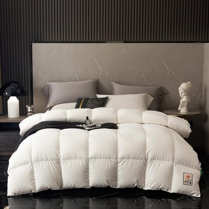 91家纺网 家纺一手货源 找家纺 匠心 2022新款阿尔贝罗鹅绒被 白色