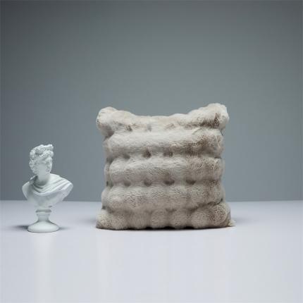 91家纺网 家纺一手货源 找家纺 （总）缔缦2022新款皮草绒抱枕（50*50cm含芯）