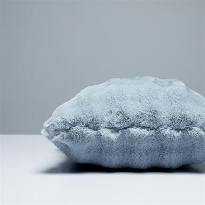 91家纺网 家纺一手货源 找家纺 （总）缔缦2022新款皮草绒抱枕（50*50cm含芯）