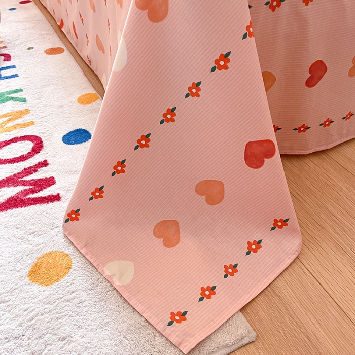 91家纺网 家纺一手货源 找家纺 金丝鸟 2023春夏新品40s全棉13070花卉四件套 草莓园