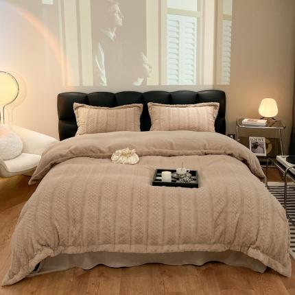 91家纺网 家纺一手货源 找家纺 米奈 2024新款新款高克重立体雕花兔兔绒四件套 迷人咖