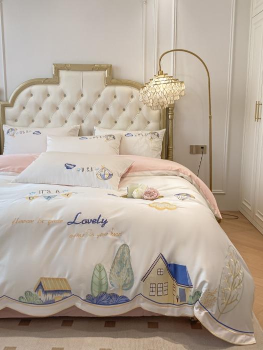 91家纺网 家纺一手货源 找家纺 清新高级感春夏新品双面100纯棉刺绣四件套全棉绣花长绒棉床单 浪漫满屋-粉白