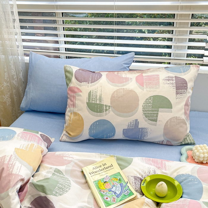 91家纺网 家纺一手货源 找家纺 麦伦家居 2023新款全棉简约个性北欧系列四件套-第 一组 彩色圈圈