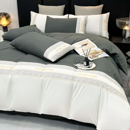 91家纺网 家纺一手货源 找家纺 （总）千希家纺家纺 2023新款格调D潮牌拼接磨毛四件套