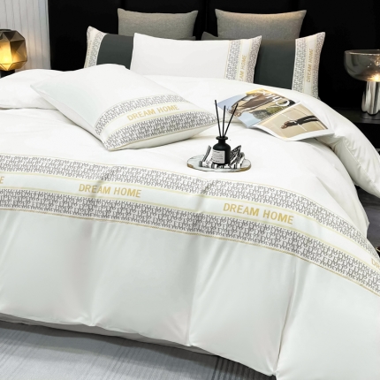 91家纺网 家纺一手货源 找家纺 （总）千希家纺家纺 2023新款格调D潮牌拼接磨毛四件套