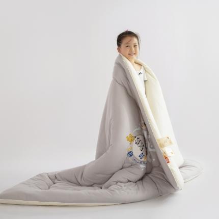 91家纺网 家纺一手货源 找家纺 佳居缘 2023AB双拼糯糯元气奶盖懒人被 芝香奶灰-灰黄