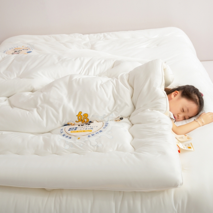 91家纺网 家纺一手货源 找家纺 佳居缘 2023AB双拼糯糯元气奶盖懒人被 奶黄芝芝-白黄