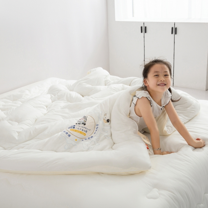 91家纺网 家纺一手货源 找家纺 佳居缘 2023AB双拼糯糯元气奶盖懒人被 奶黄芝芝-白黄