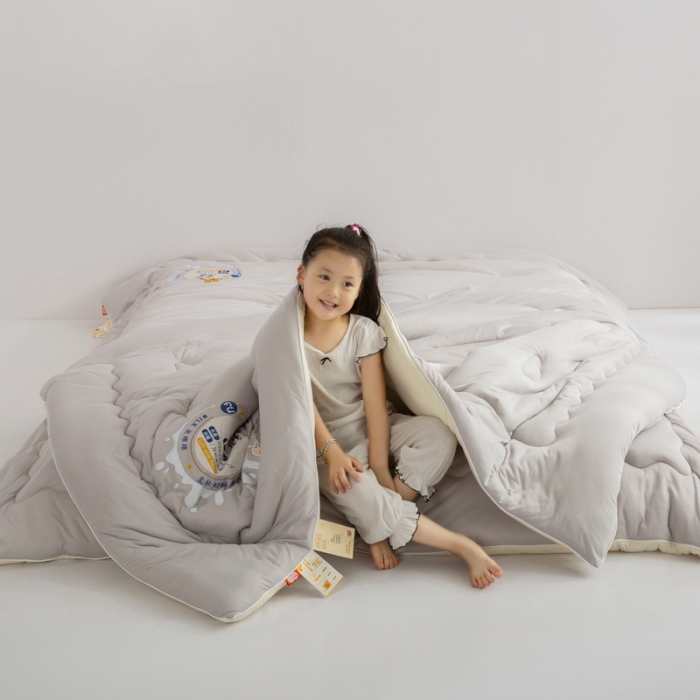 91家纺网 家纺一手货源 找家纺 佳居缘 2023AB双拼糯糯元气奶盖懒人被 芝香奶灰-灰黄