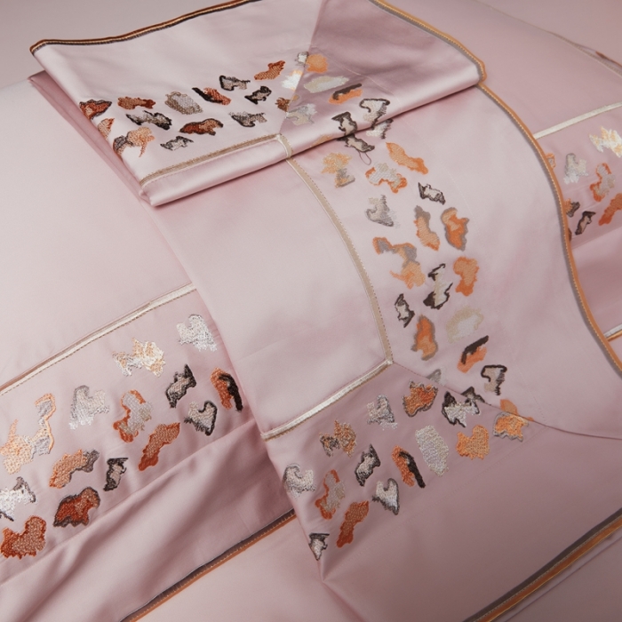 91家纺网 家纺一手货源 找家纺 缔缦 2023新款高端100s长绒棉刺绣四件套-寐 寐-浅粉