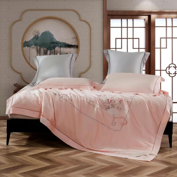 91家纺网 家纺一手货源 找家纺 （总）畅畅 2023新款60长绒棉刺绣羽丝棉被被子被芯