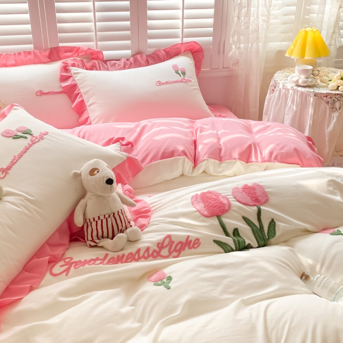 91家纺网 家纺一手货源 找家纺 易禾家纺 2024新款水洗亲肤棉毛巾绣四件套 郁金香-玫粉