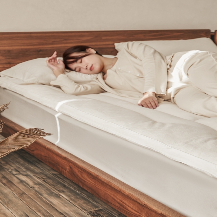 91家纺网 家纺一手货源 找家纺 安莱生活 2023新款原棉大豆床褥软床垫 白色