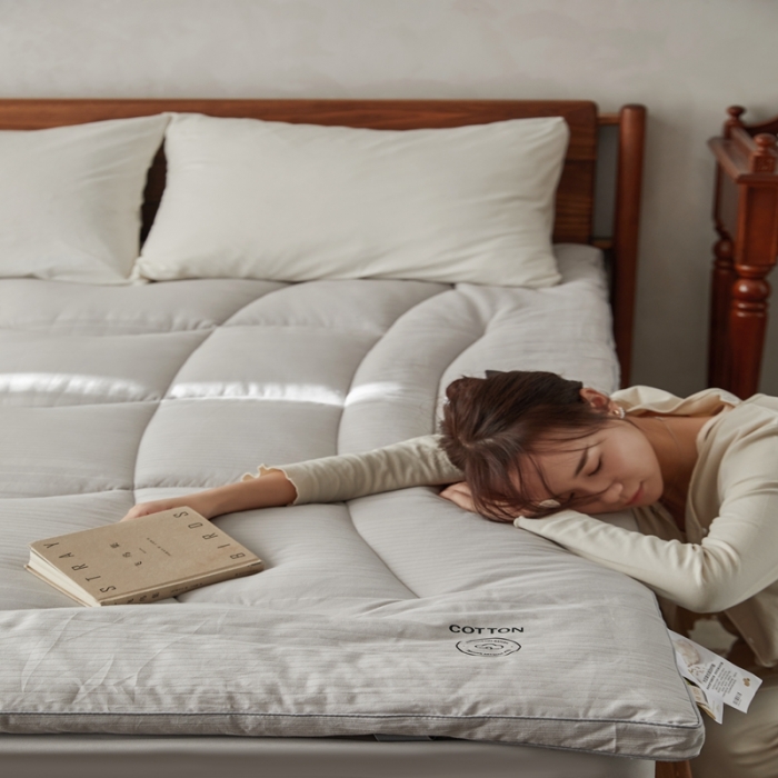 91家纺网 家纺一手货源 找家纺 安莱生活 2023新款原棉大豆床褥软床垫 灰色