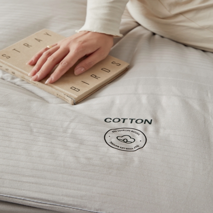 91家纺网 家纺一手货源 找家纺 安莱生活 2023新款原棉大豆床褥软床垫 灰色