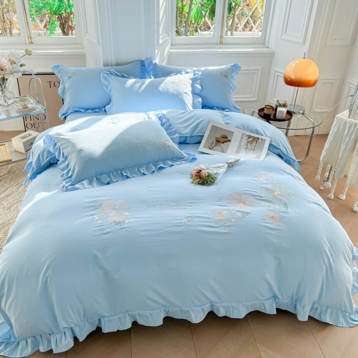 91家纺网 家纺一手货源 找家纺 ab家纺 2023新款满绣水洗棉四件套 浅蓝