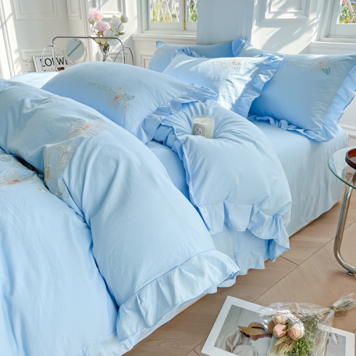 91家纺网 家纺一手货源 找家纺 ab家纺 2023新款满绣水洗棉四件套 浅蓝