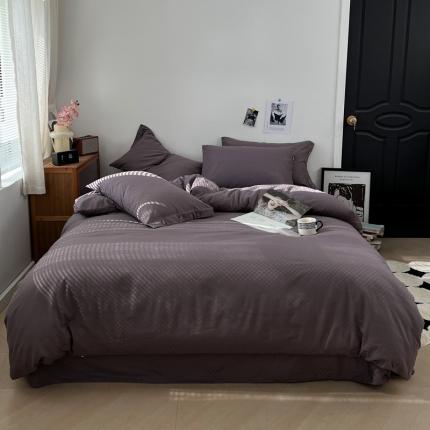 91家纺网 家纺一手货源 找家纺 (总) 三朵 2023新款全棉提花贡缎锻格四件套-场景二