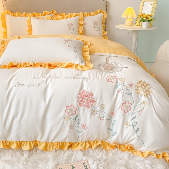 91家纺网 家纺一手货源 找家纺 富盛 2024新款水洗亲肤棉刺绣四件套公主风四件套 幸运花—白