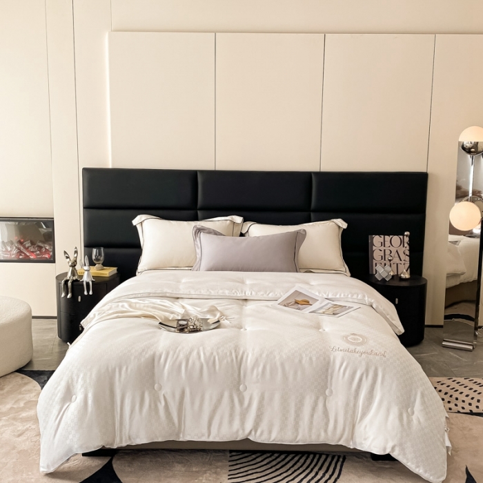 91家纺网 家纺一手货源 找家纺 伊被源 2023新款亲肤磨毛提花冬被被子被芯-四叶草 白色