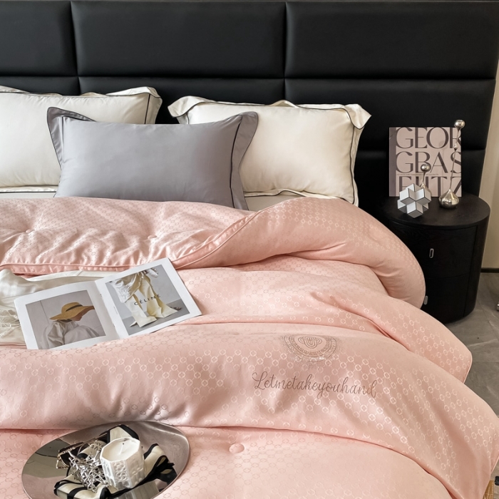 91家纺网 家纺一手货源 找家纺 伊被源 2023新款亲肤磨毛提花冬被被子被芯-四叶草 粉色