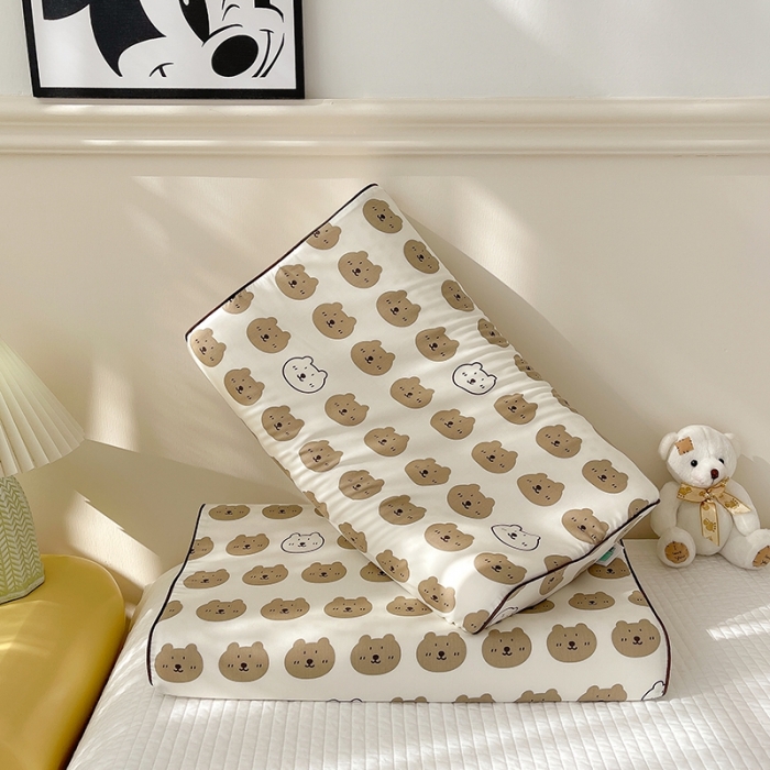 91家纺网 家纺一手货源 找家纺 良佐生活 2023新款A类60支全棉贡缎乳胶枕枕套 口袋熊